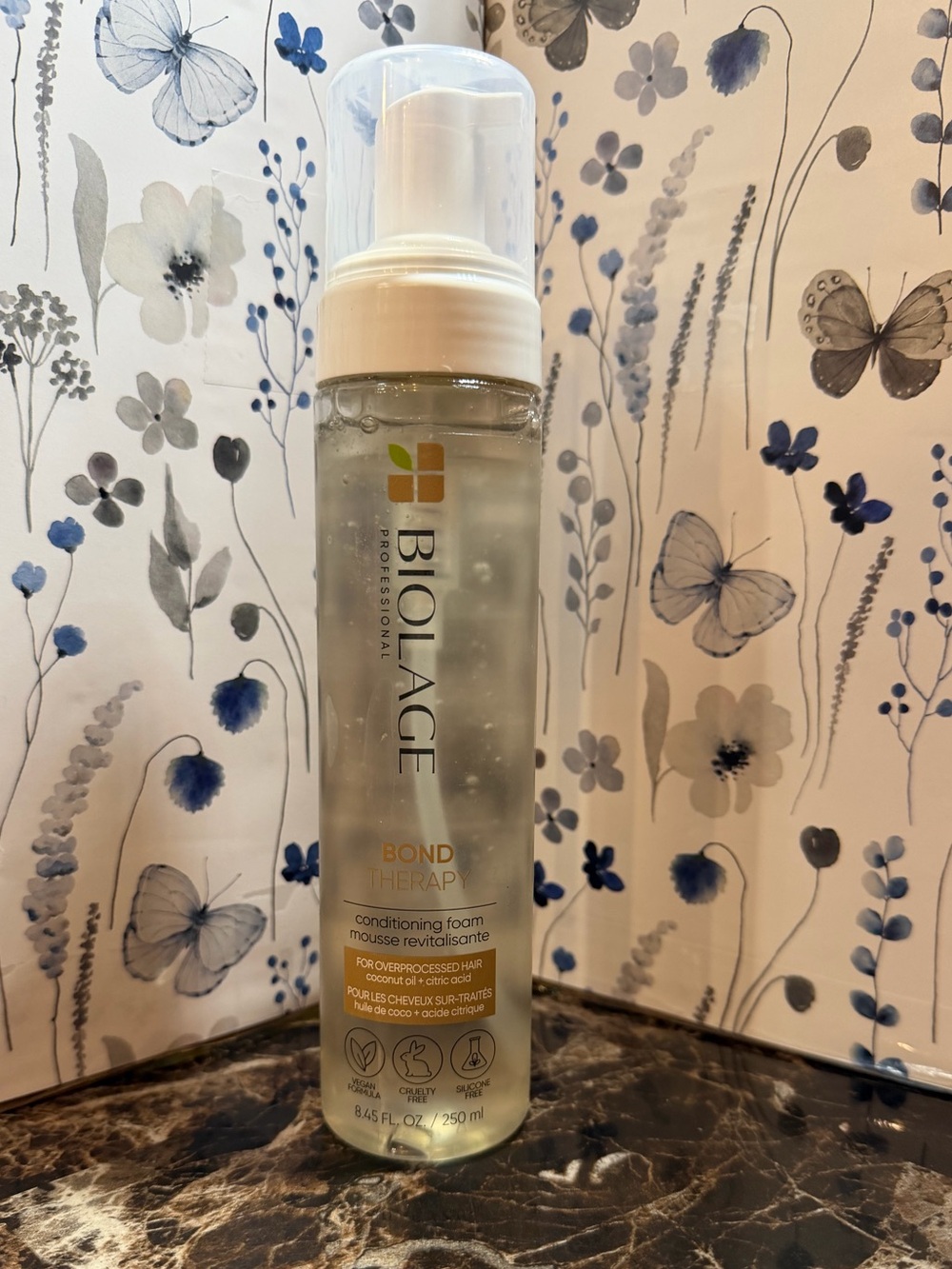 BIOLAGE Bond Therapy Conditioning Foam for Overprocessed Hair 8.45oz
